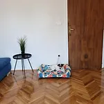 Appartement With E-cars Station