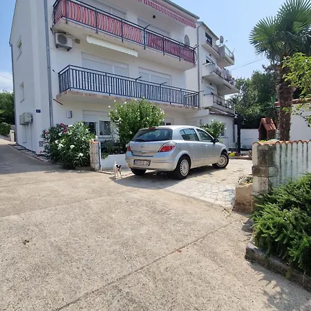 With E-cars Station *